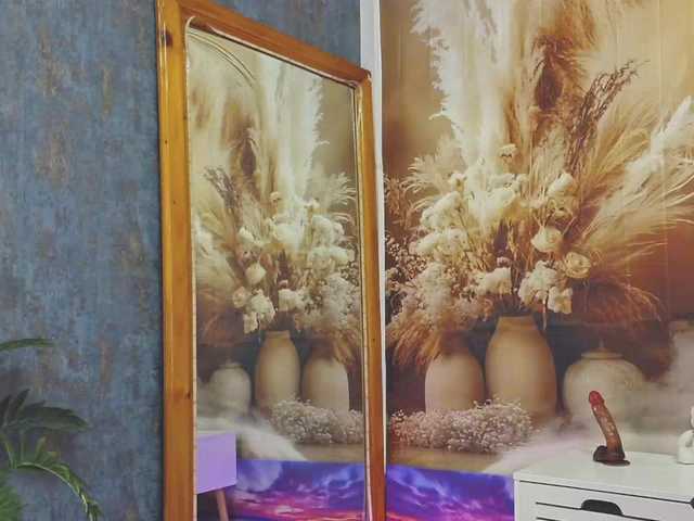 EmaMiller's BongaCams show and profile