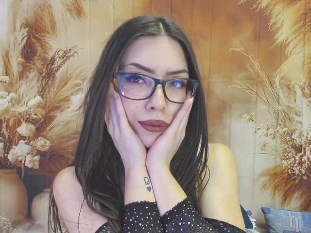 EmaMiller's BongaCams show and profile