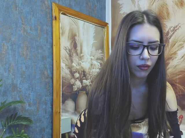 EmaMiller's BongaCams show and profile