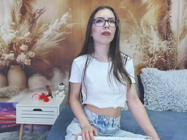 EmaMiller's BongaCams show and profile