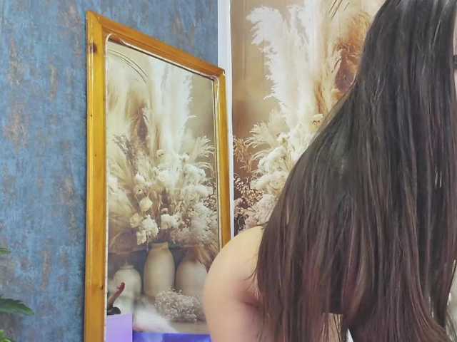 EmaMiller's BongaCams show and profile