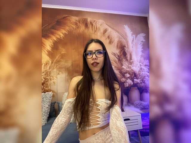 EmaMiller's BongaCams show and profile