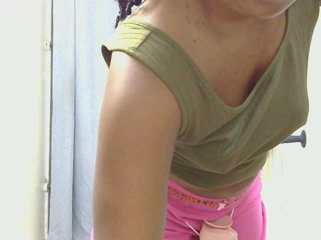 SweetLahika webcam bongacams model stream image