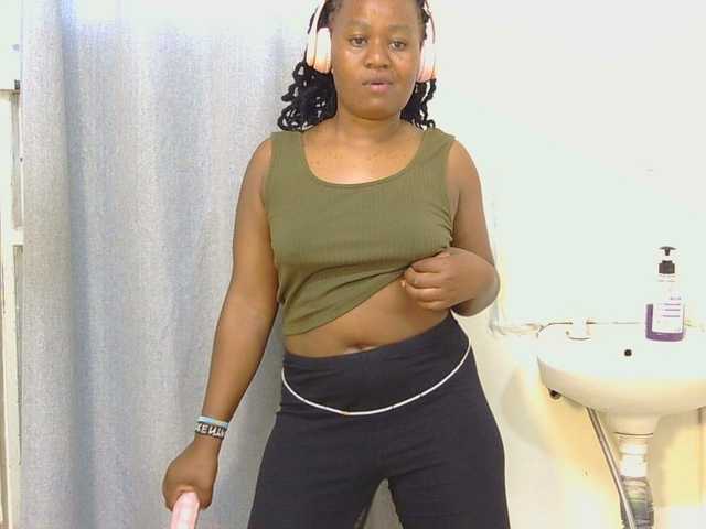 SweetLahika's BongaCams show and profile