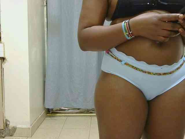SweetLahika webcam