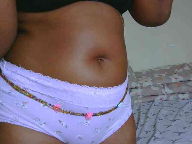 SweetLahika webcam