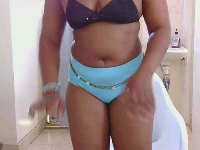 SweetLahika webcam