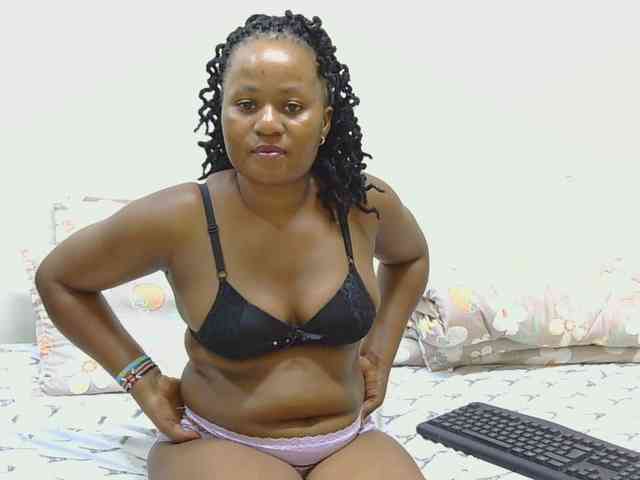 SweetLahika webcam