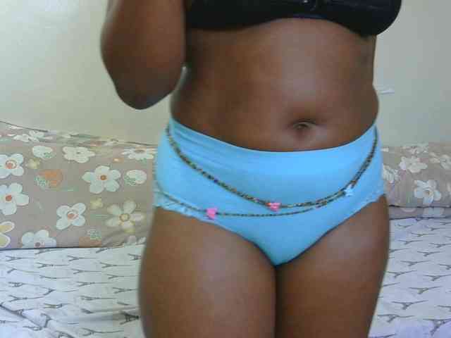 SweetLahika webcam
