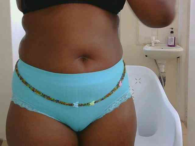 SweetLahika webcam