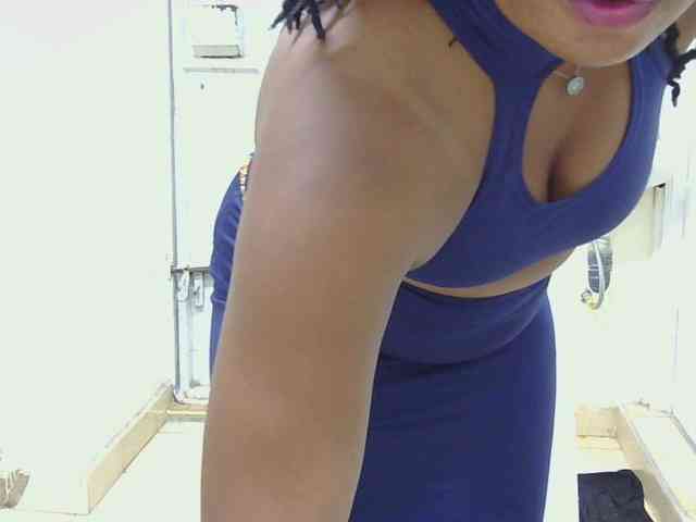 SweetLahika webcam