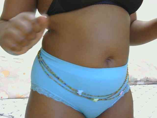 SweetLahika webcam