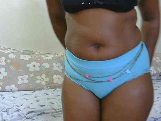 SweetLahika webcam