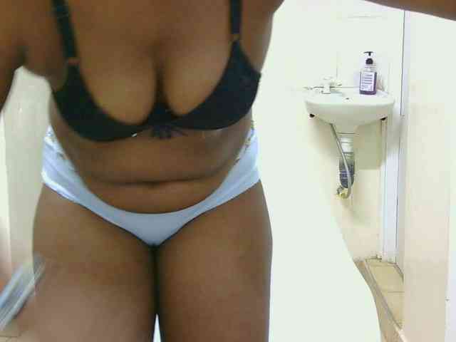 SweetLahika webcam