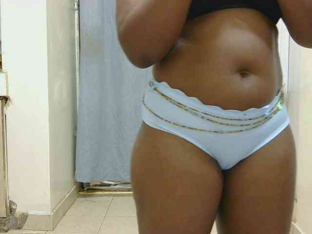 SweetLahika webcam