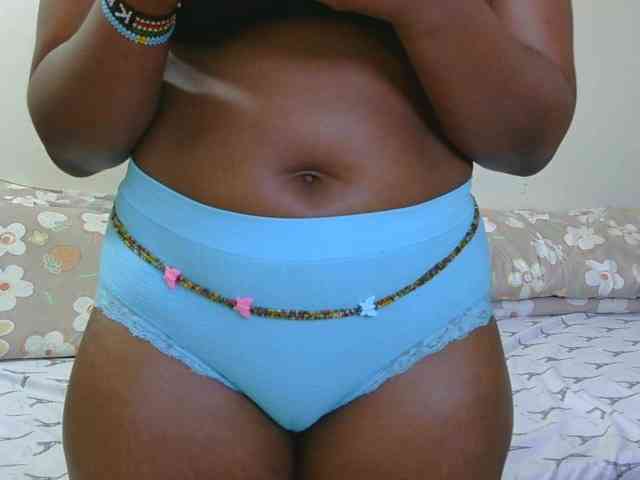 SweetLahika webcam