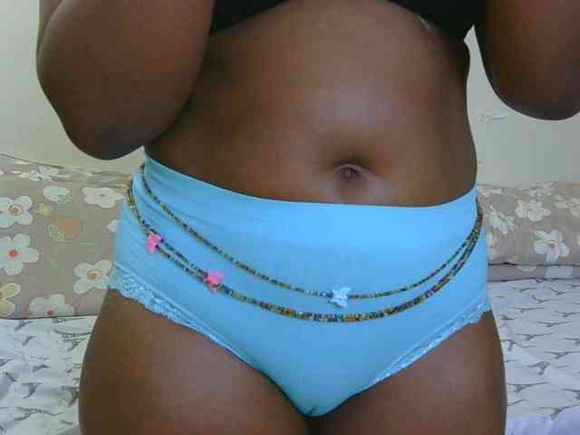 SweetLahika webcam