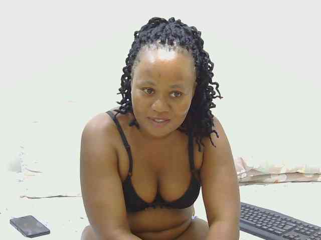 SweetLahika webcam