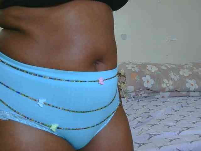 SweetLahika webcam