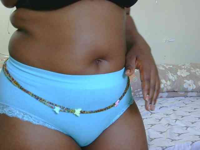 SweetLahika webcam