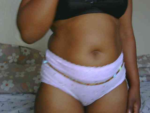 SweetLahika webcam