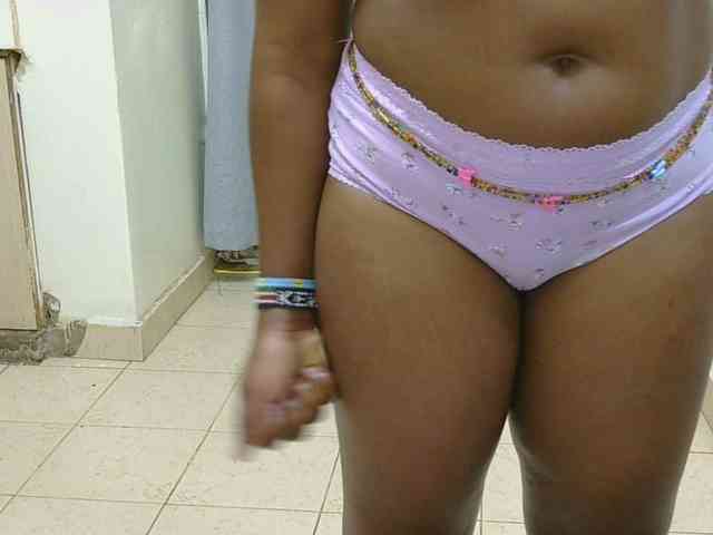 SweetLahika webcam