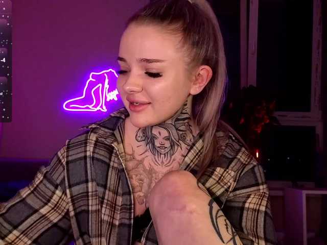 bklfeya's BongaCams show and profile