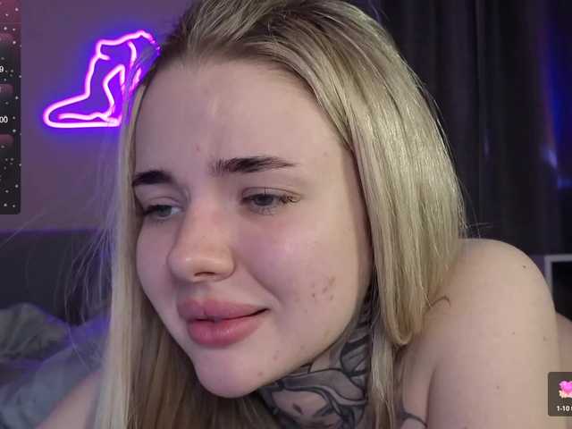 bklfeya's BongaCams show and profile