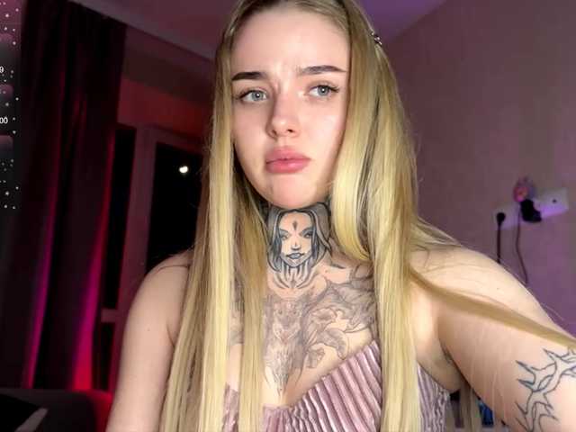 bklfeya's BongaCams show and profile