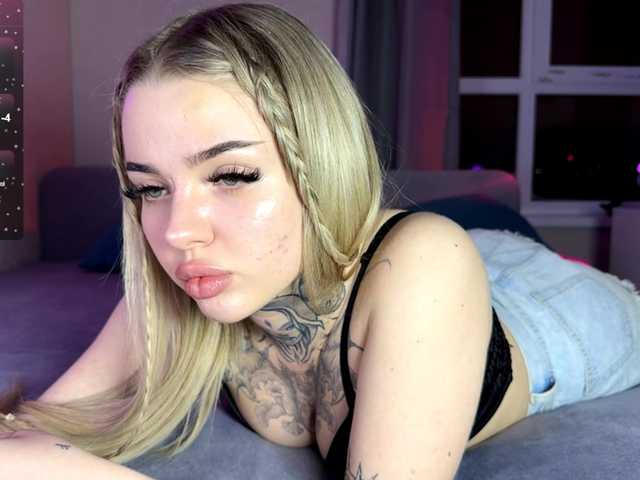 bklfeya's BongaCams show and profile