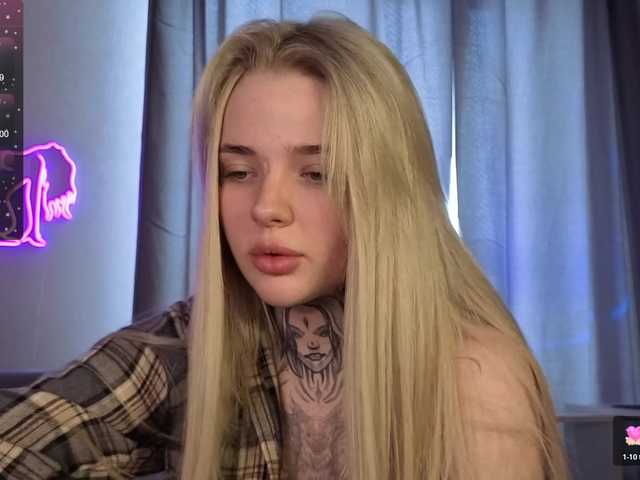 bklfeya's BongaCams show and profile