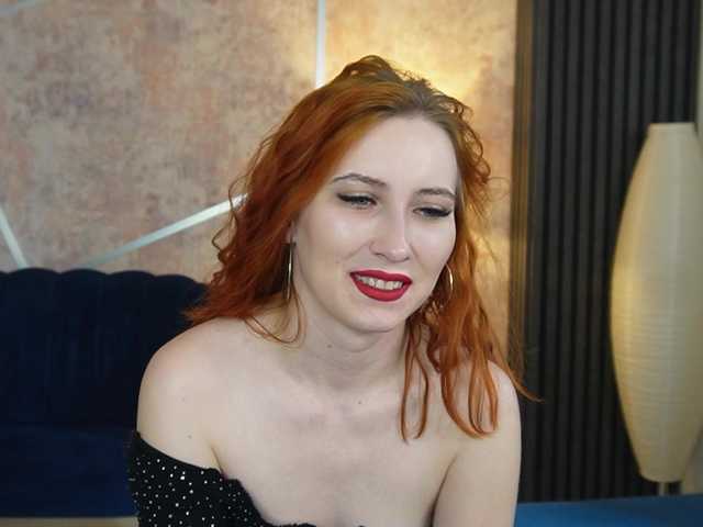 scarlet-eyes's BongaCams show and profile