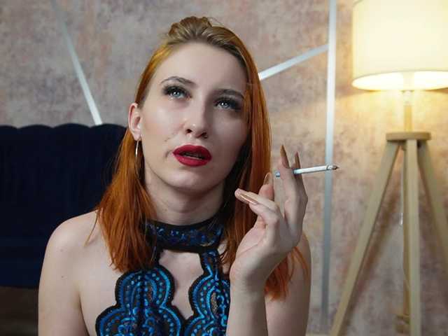 scarlet-eyes's BongaCams show and profile