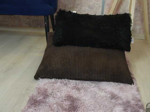 scarlet-eyes's BongaCams show and profile