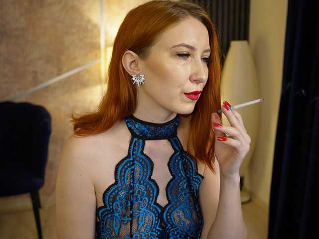 scarlet-eyes's BongaCams show and profile