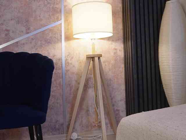 scarlet-eyes scarlet-eyes