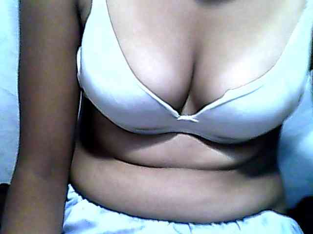 Anic7 Live Webcam on BongaCams