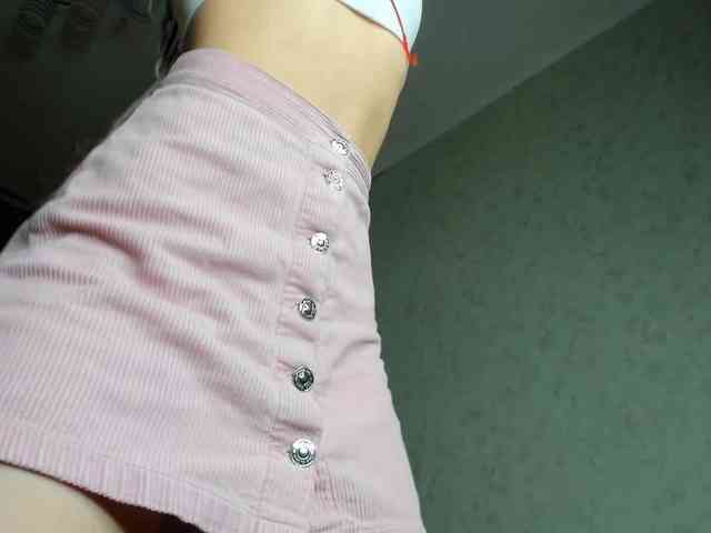 LouellaPalys webcam