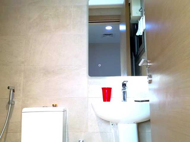 ebonyskinny's BongaCams show and profile