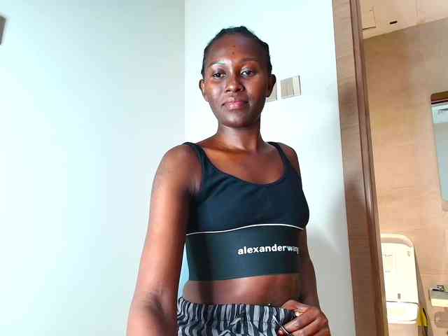 ebonyskinny webcam