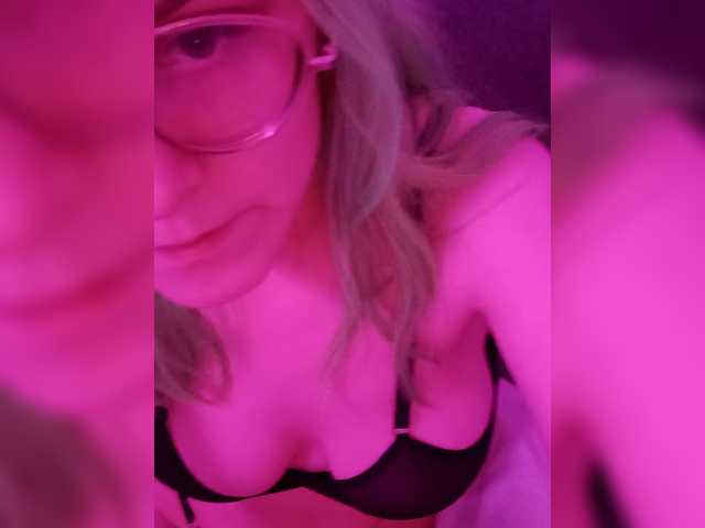 Offline cute-angel-666 on BongaCams