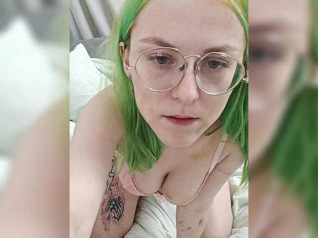 cute-angel-666 – webcam model profile photo
