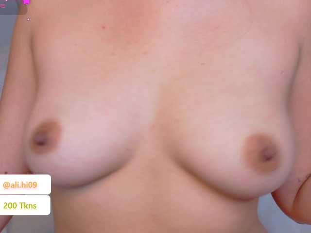 AliceHills's BongaCams show and profile