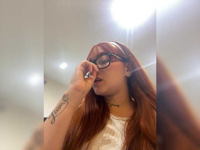 AliceHills's BongaCams show and profile