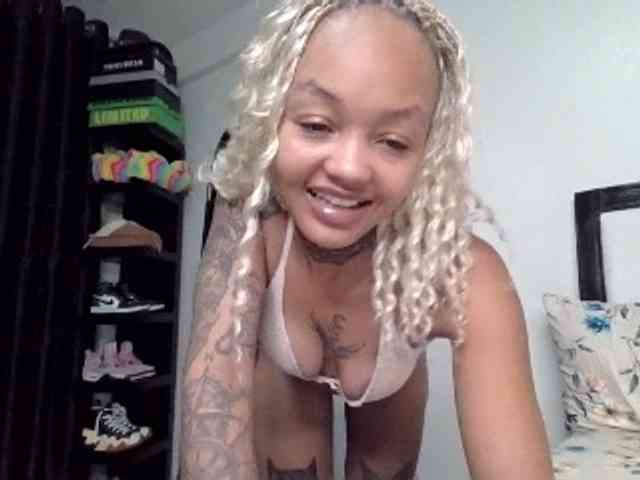 Africana-jojo webcam