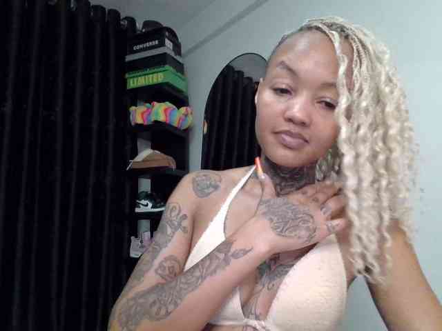 Africana-jojo webcam