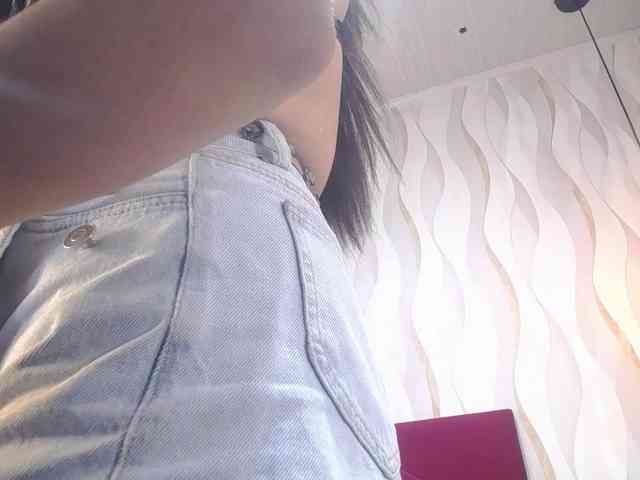 roxxanavelmont1 webcam