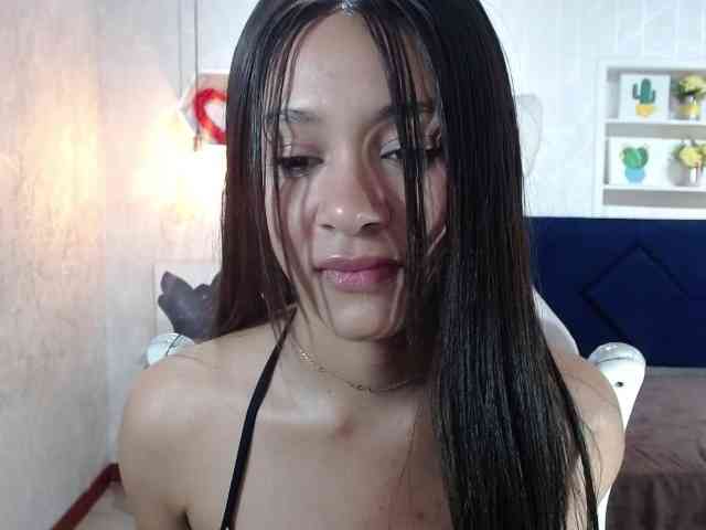 roxxanavelmont1 webcam