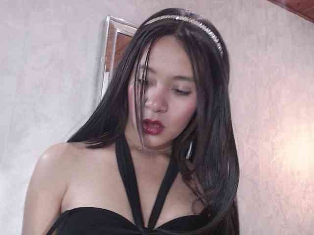 roxxanavelmont1 webcam