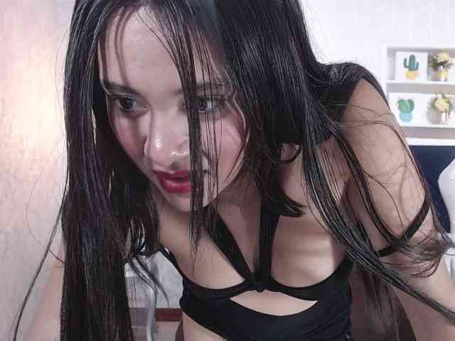 roxxanavelmont1 webcam